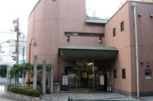 港区民斎場やすらぎ会館 外観
