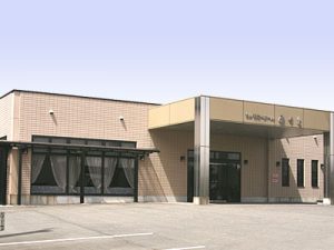 総合葬祭会館セレモニーホールみさと 外観