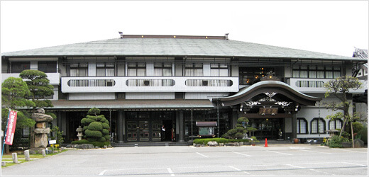 長全寺会館飛雲閣 外観